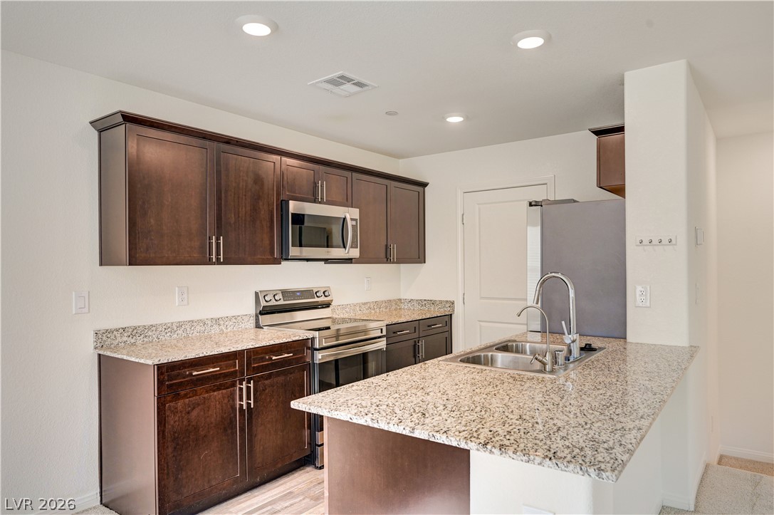 6944 Skyline Blue Street Property Photo 24
