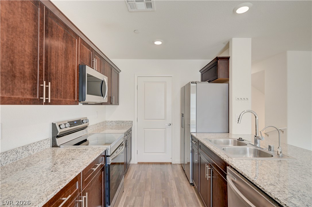 6944 Skyline Blue Street Property Photo 26