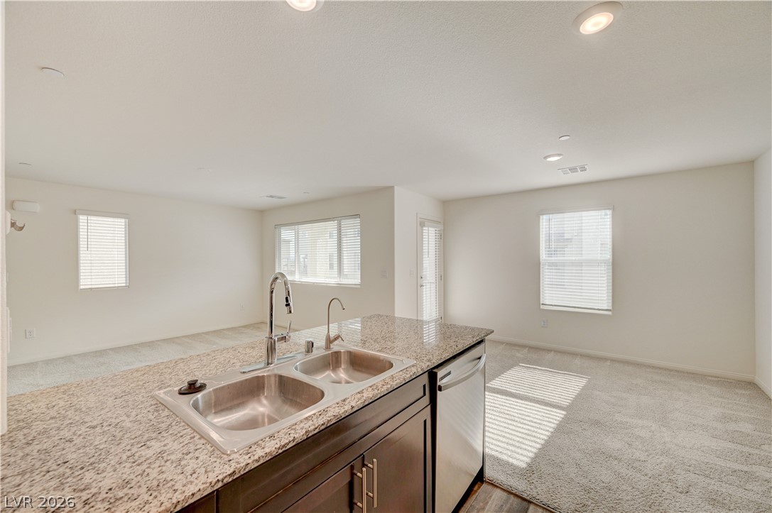 6944 Skyline Blue Street Property Photo 28