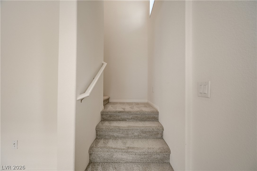 6944 Skyline Blue Street Property Photo 29