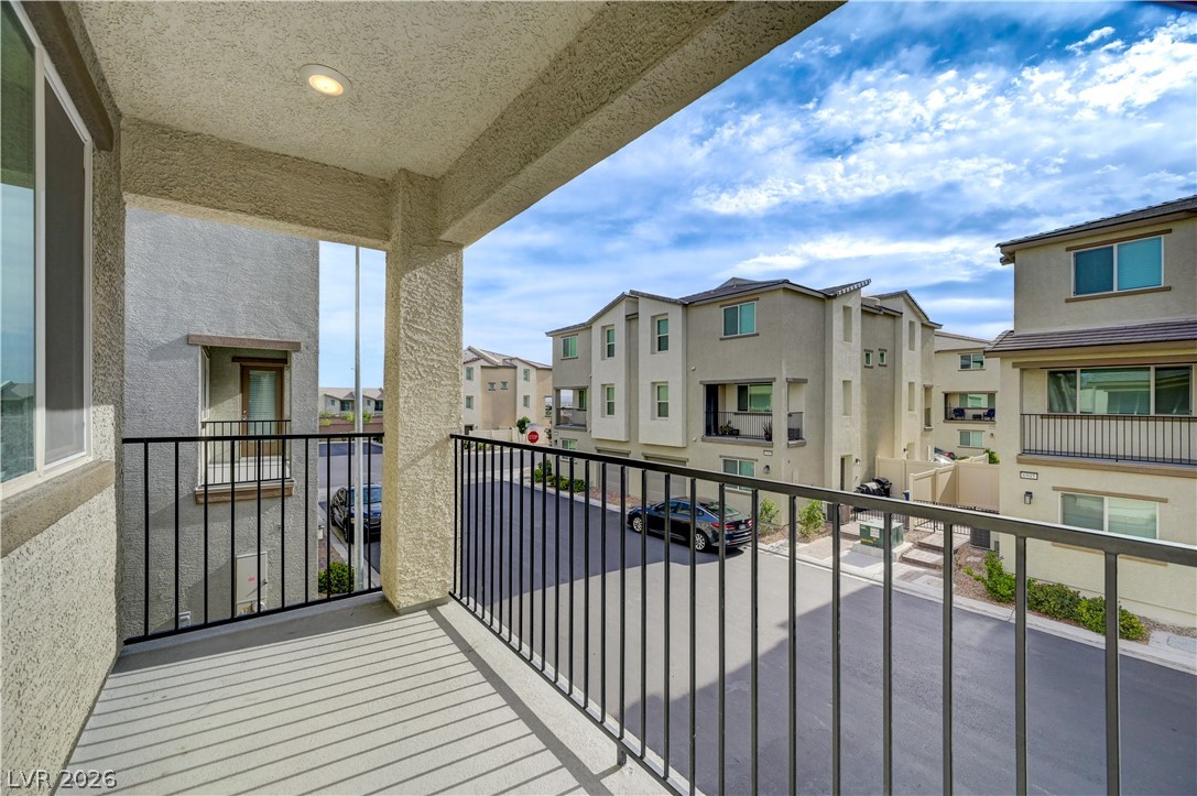 6944 Skyline Blue Street Property Photo 44