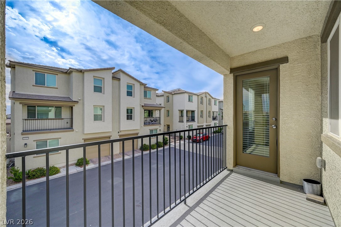 6944 Skyline Blue Street Property Photo 45