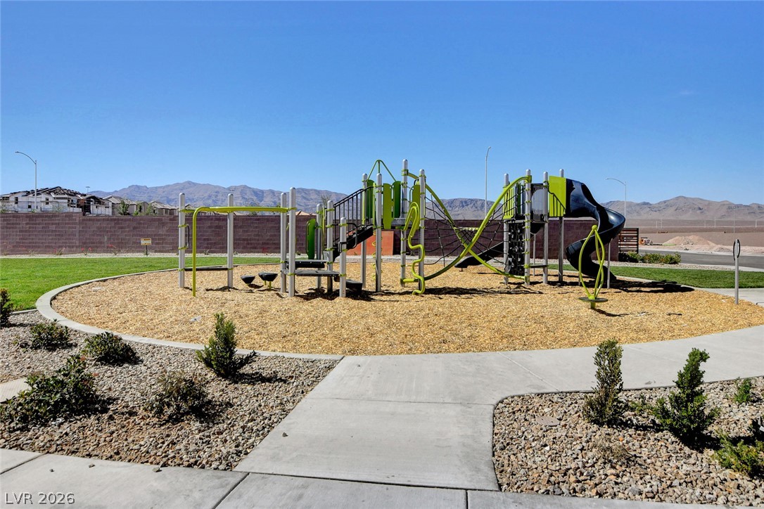 6944 Skyline Blue Street Property Photo 64