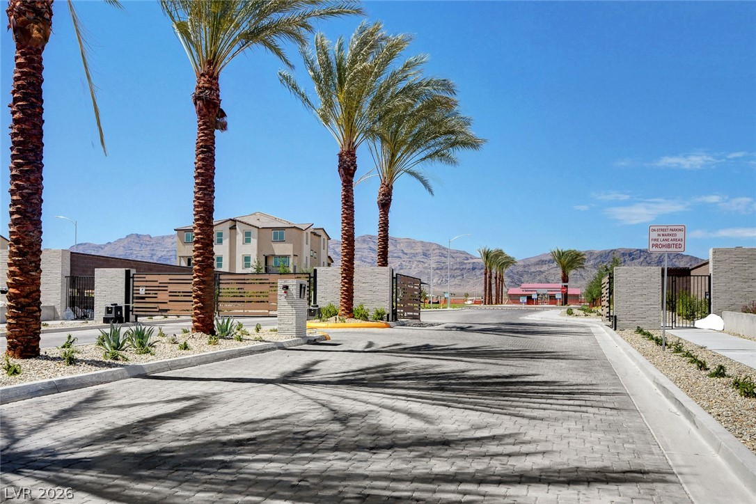 6944 Skyline Blue Street Property Photo 65