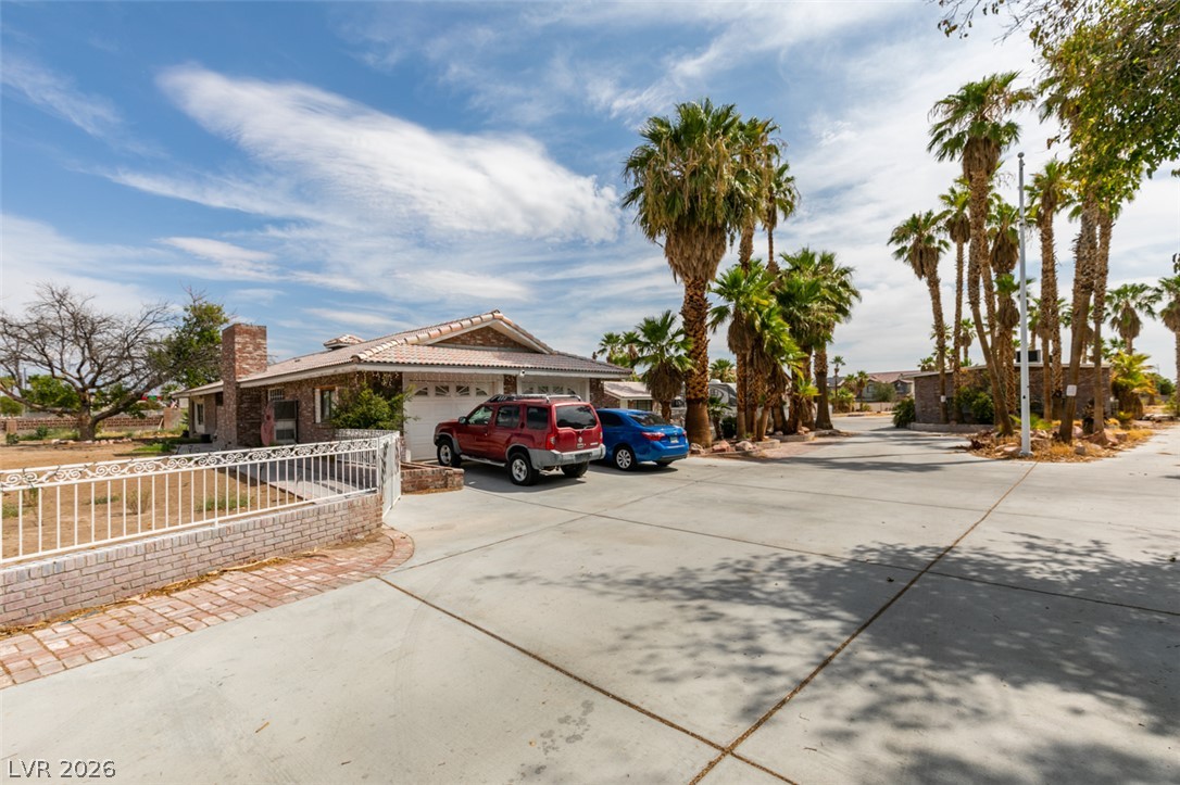 5435 North Rainbow Boulevard Property Photo 3