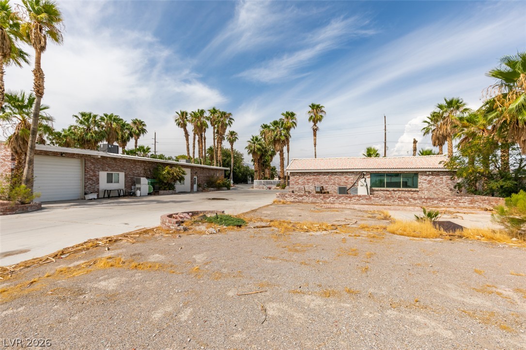 5435 North Rainbow Boulevard Property Photo 9