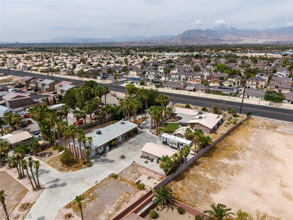 5435 North Rainbow Boulevard Property Photo 14