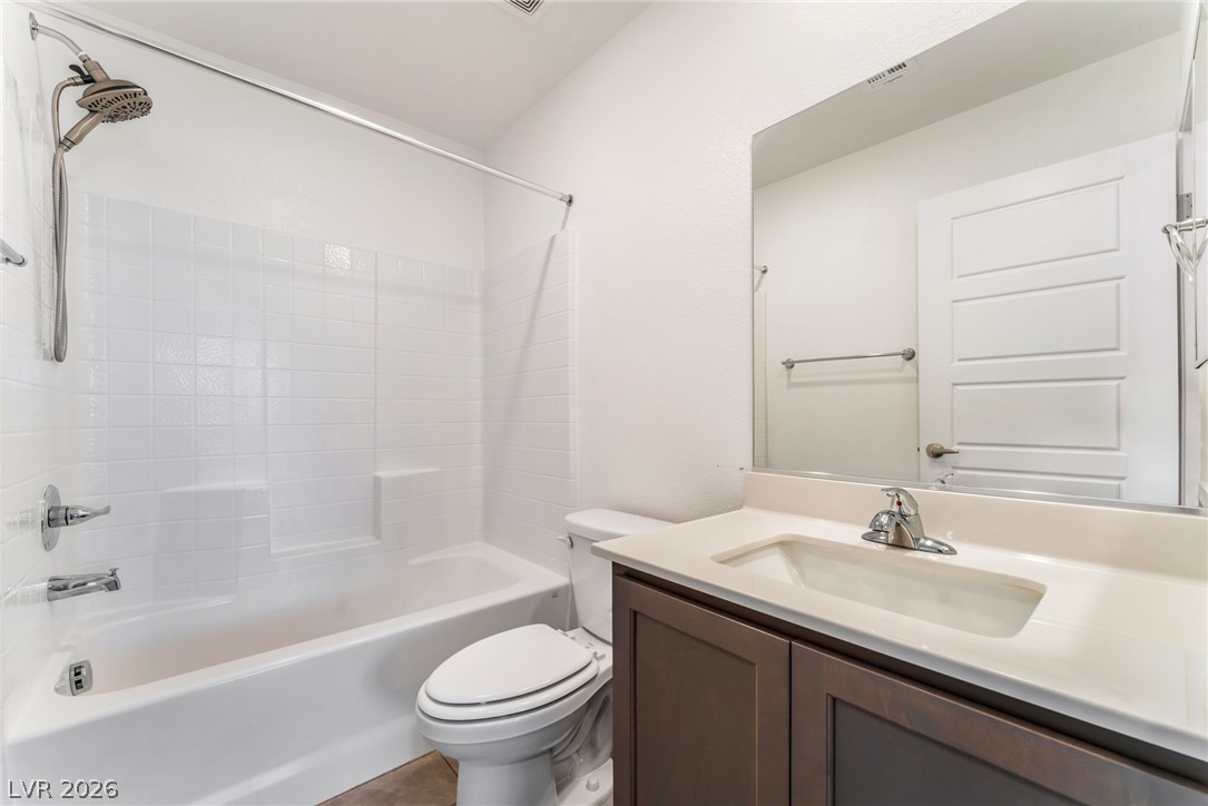 3545 Golden Chariot Ave Property Photo 18