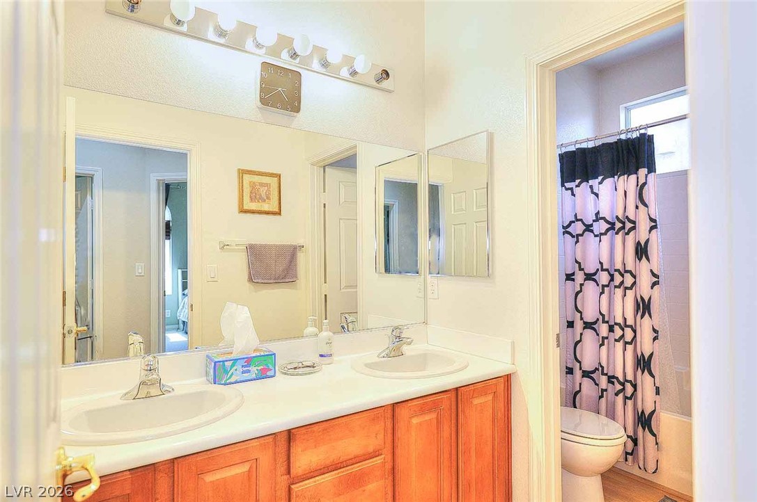 6536 Black Oaks Street Property Photo 10