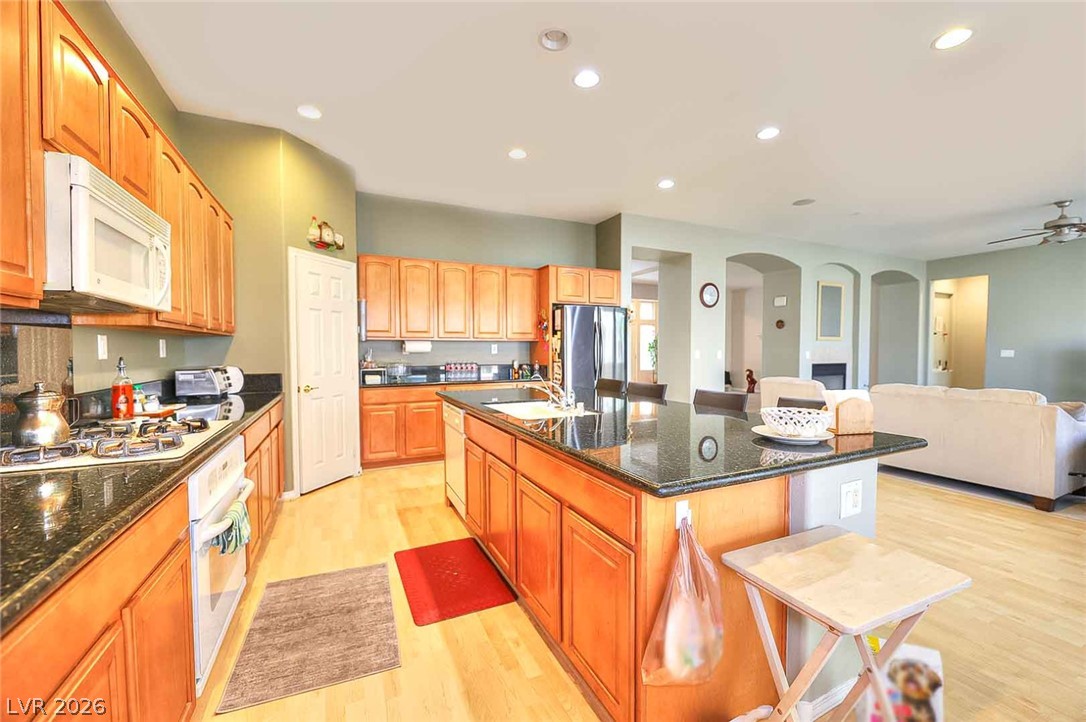 6536 Black Oaks Street Property Photo 17
