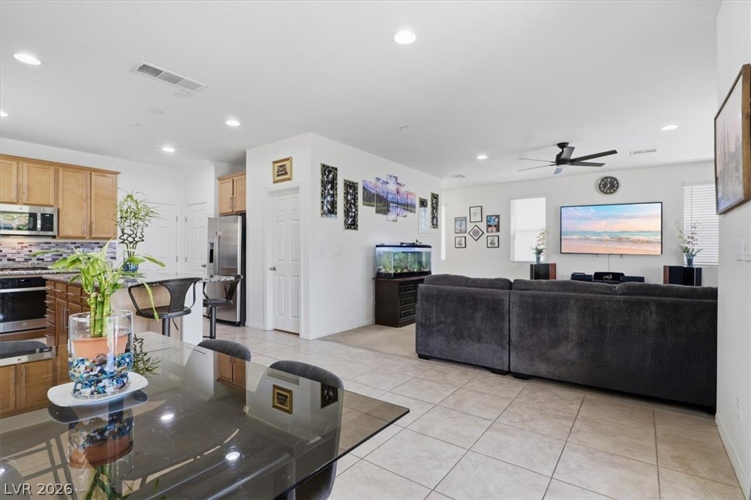 4211 Enchanting Sky Avenue Property Photo 14