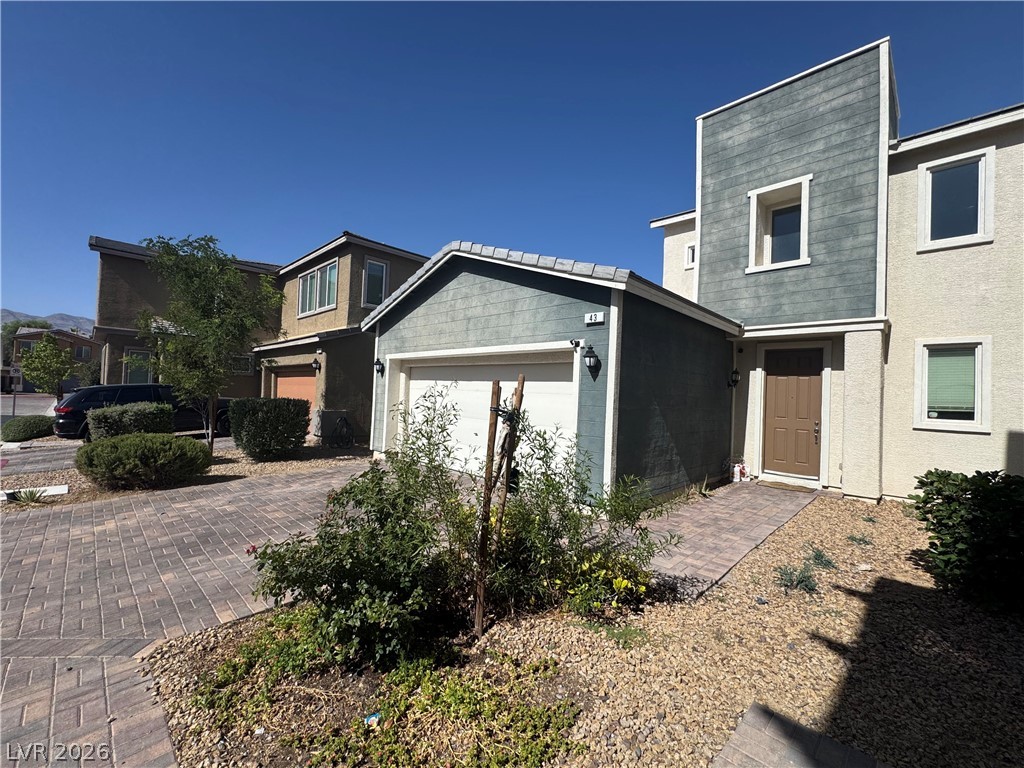 43 Heathrow Lake Avenue Property Photo 4