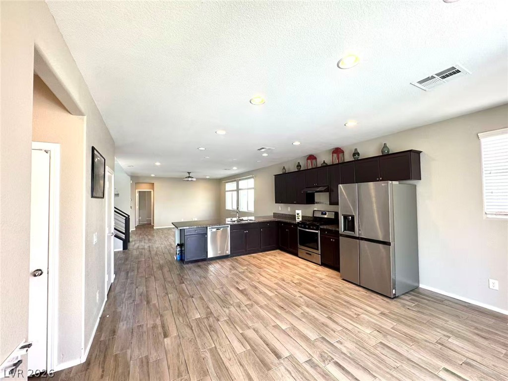 43 Heathrow Lake Avenue Property Photo 7