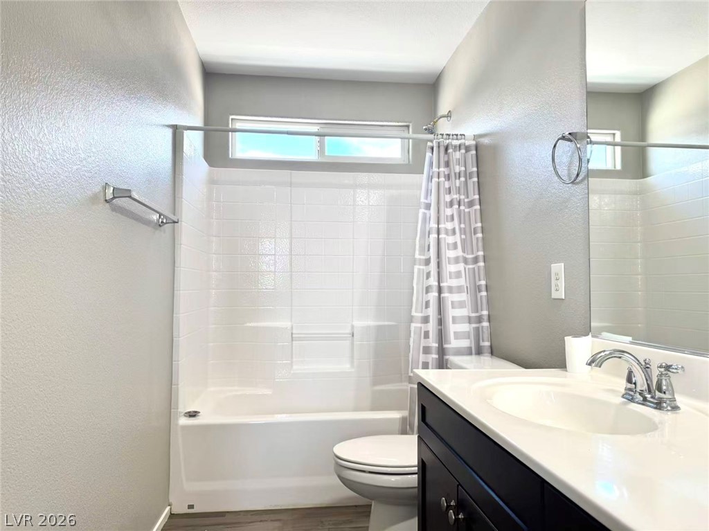 43 Heathrow Lake Avenue Property Photo 26