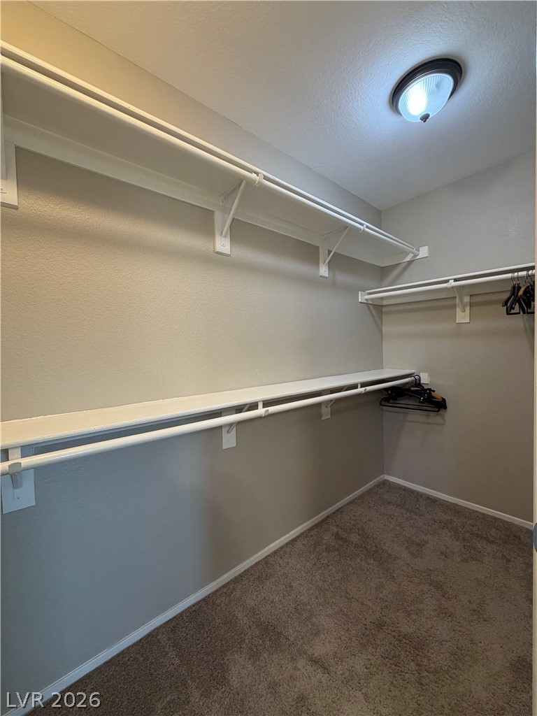 43 Heathrow Lake Avenue Property Photo 37