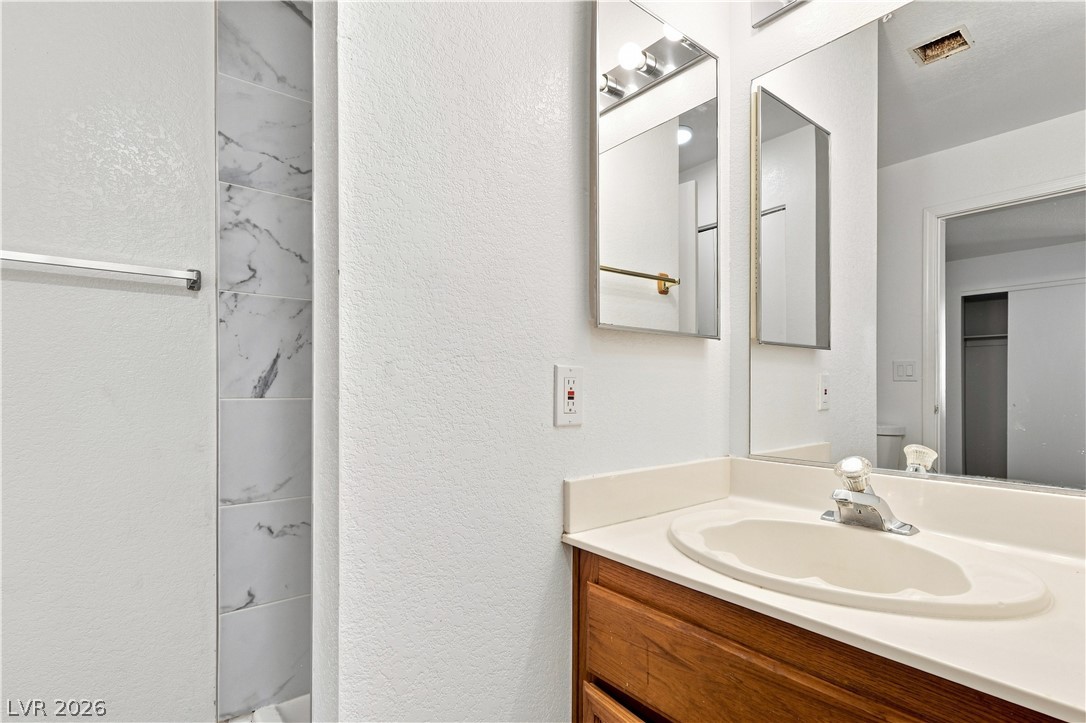 2160 Highpointe Drive 102 Property Photo 20