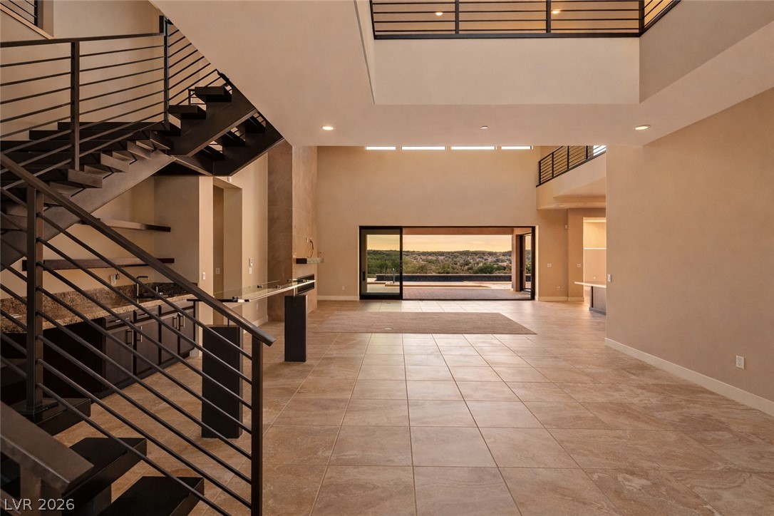 72 Bella Lago Avenue Property Photo 4