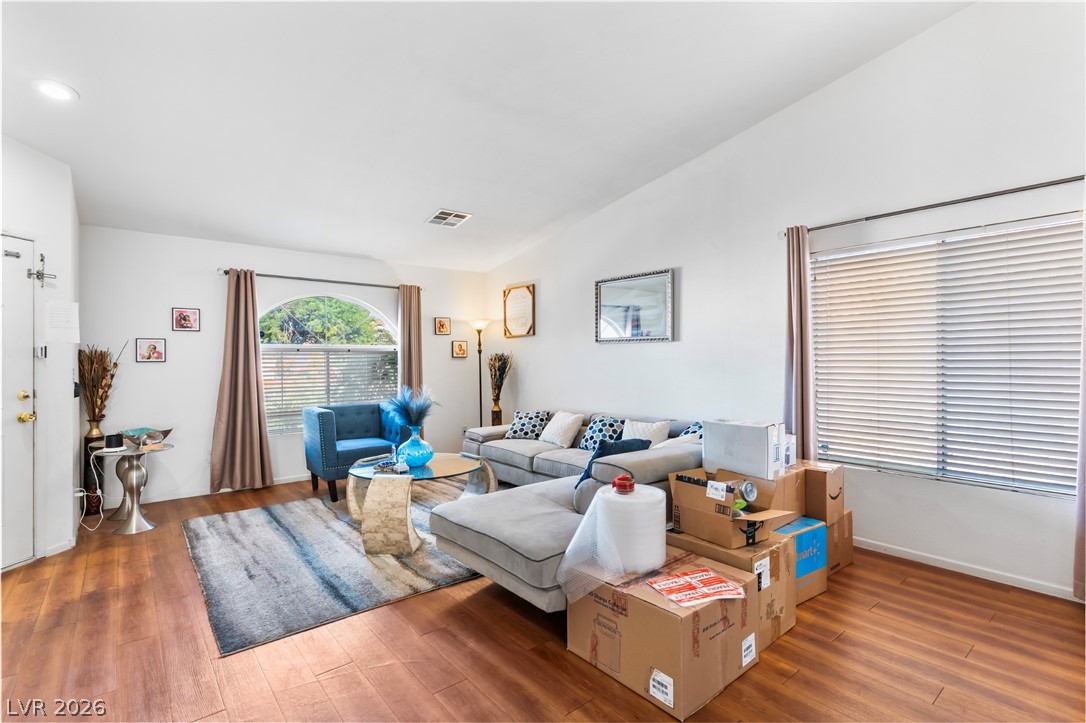 4627 Gleaming Meadows Street Property Photo 7