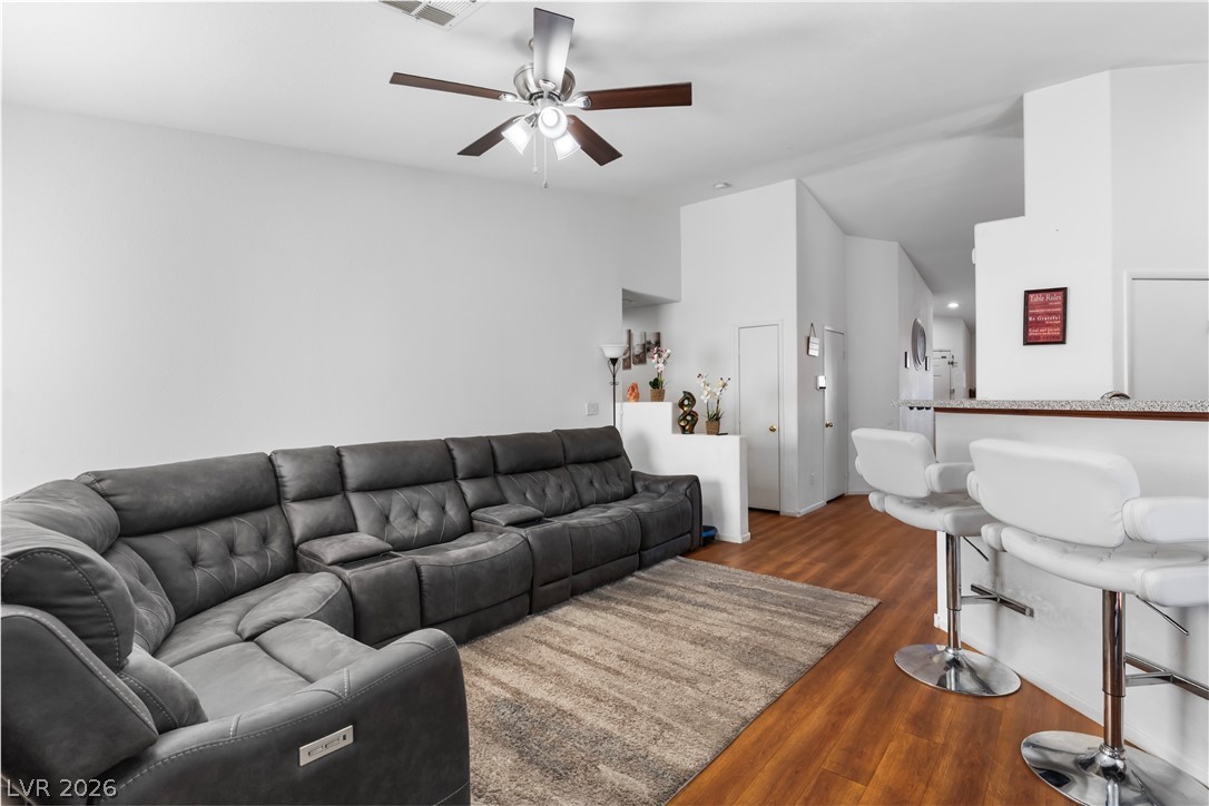 4627 Gleaming Meadows Street Property Photo 12
