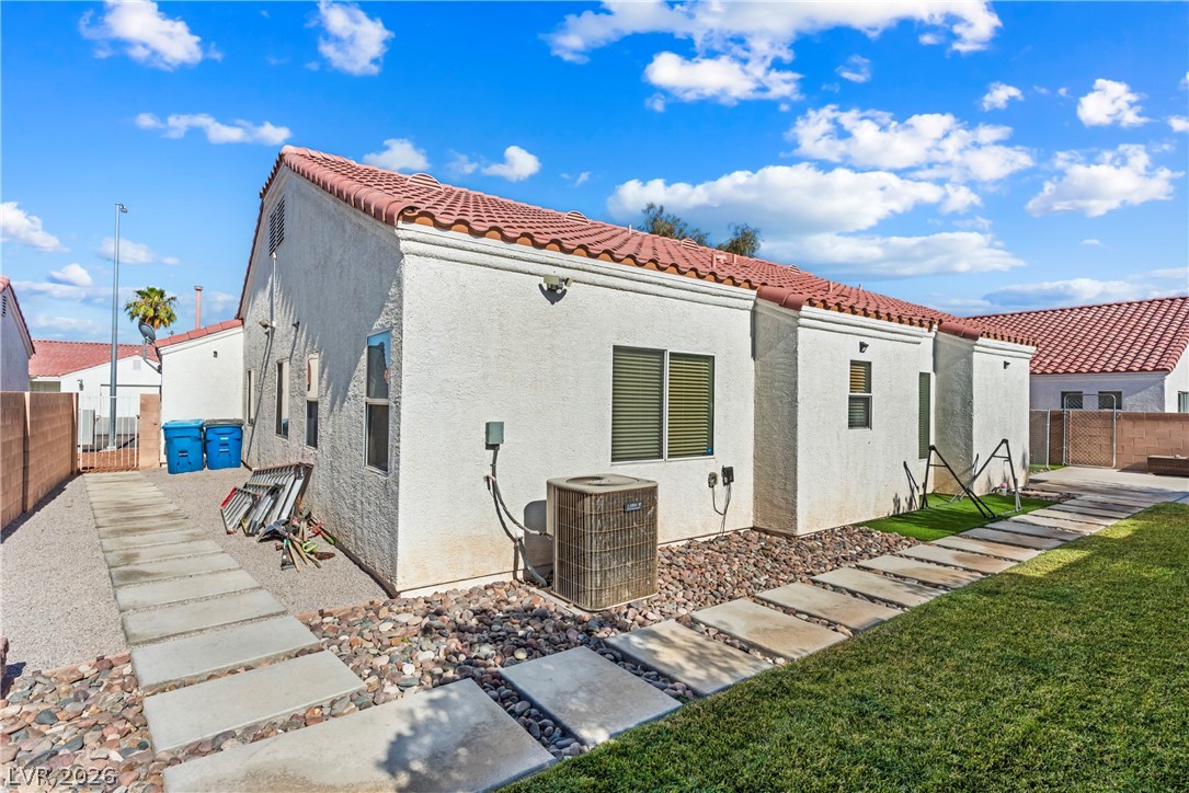 4627 Gleaming Meadows Street Property Photo 38