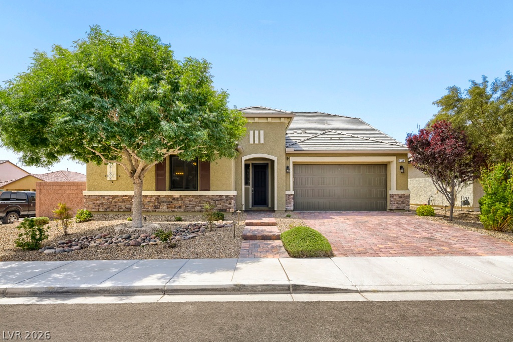 5665 Silver Cascade Avenue Property Photo 2