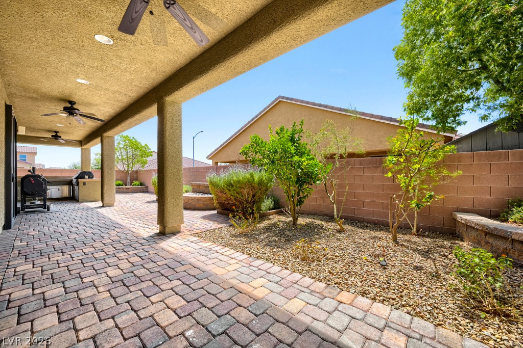 5665 Silver Cascade Avenue Property Photo 36