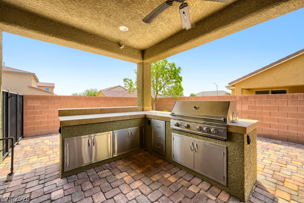 5665 Silver Cascade Avenue Property Photo 39