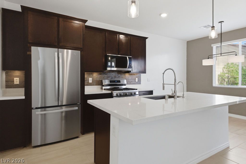 9976 Iron Creek Avenue Property Photo 13