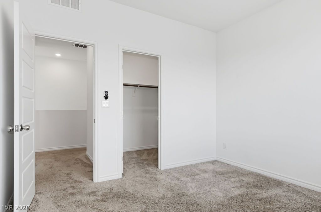 9976 Iron Creek Avenue Property Photo 25