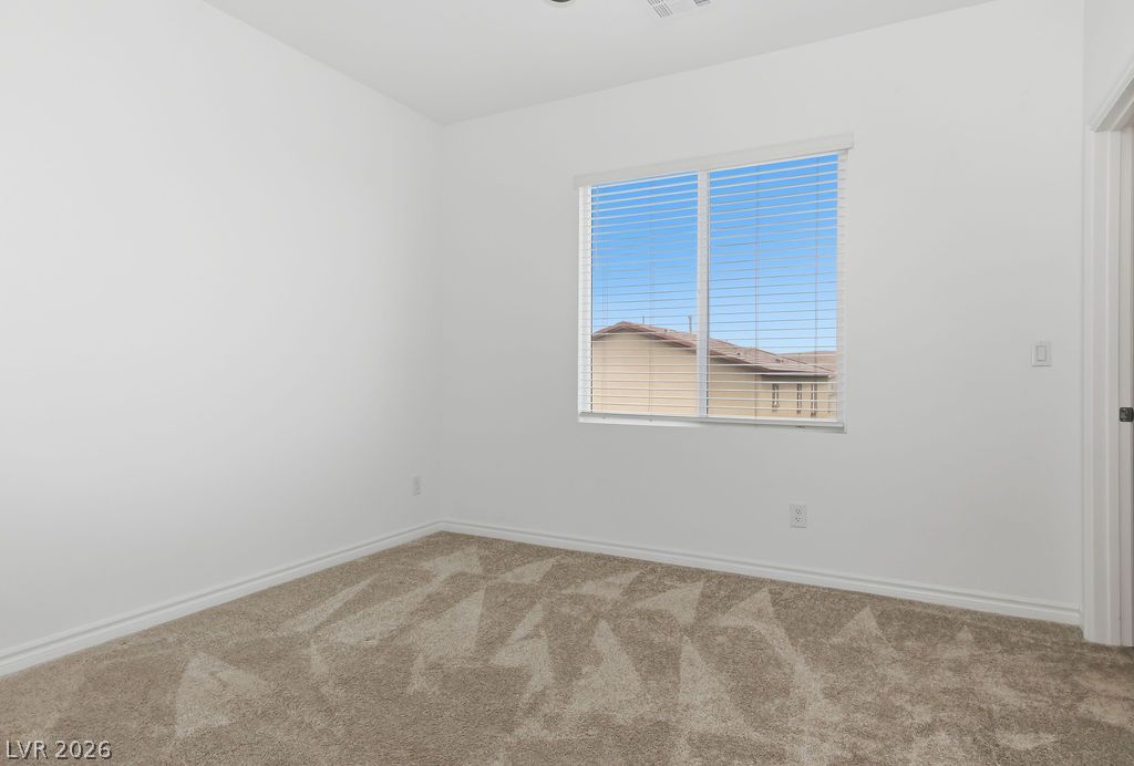 9976 Iron Creek Avenue Property Photo 26
