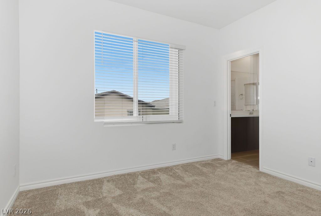 9976 Iron Creek Avenue Property Photo 27