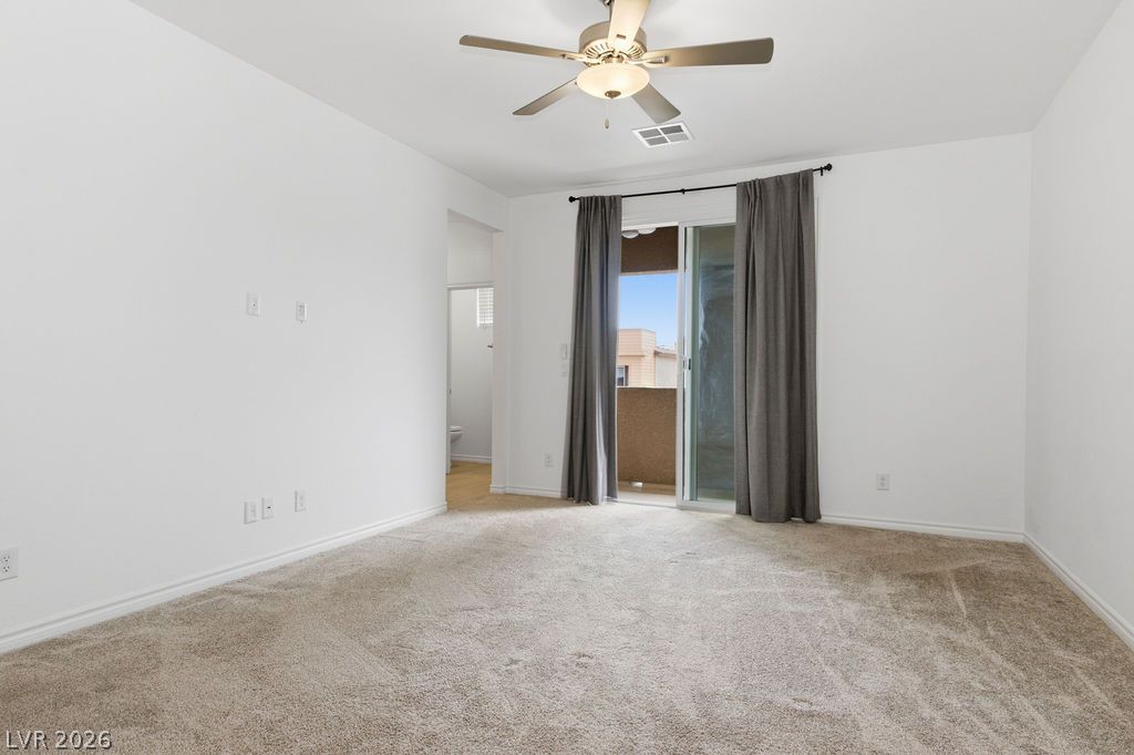 9976 Iron Creek Avenue Property Photo 32