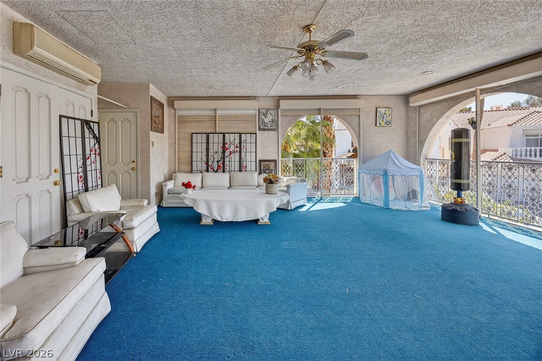 2834 Queens Courtyard Drive Property Photo 44
