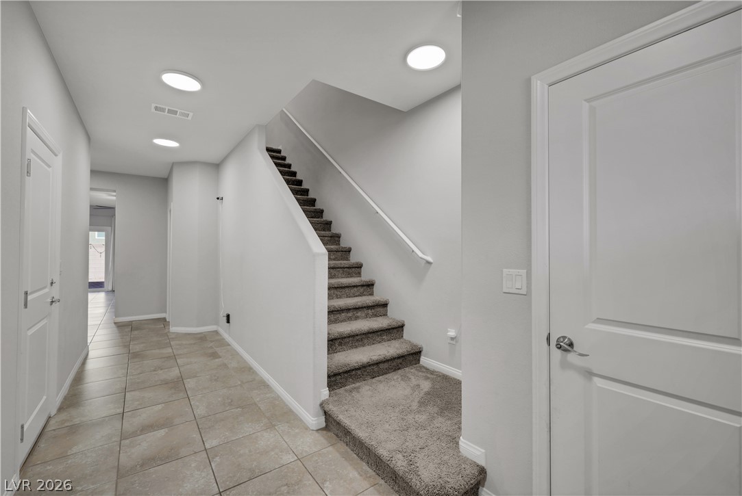8352 Gold River Court Property Photo 6