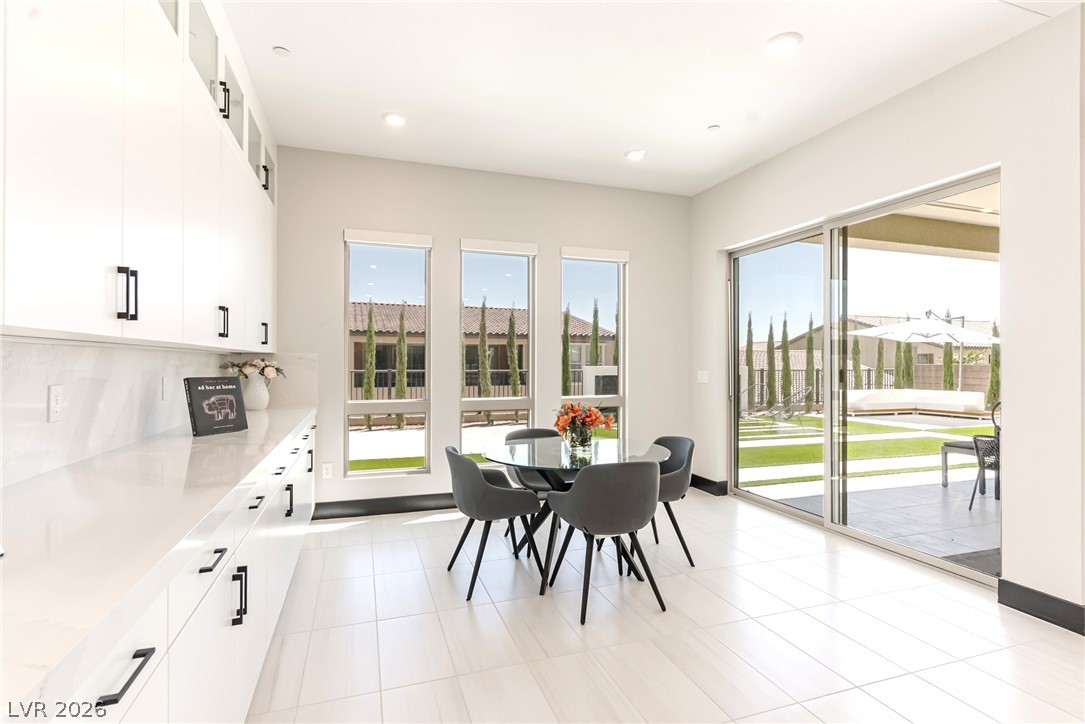 212 Carmel Sky Street Property Photo 11