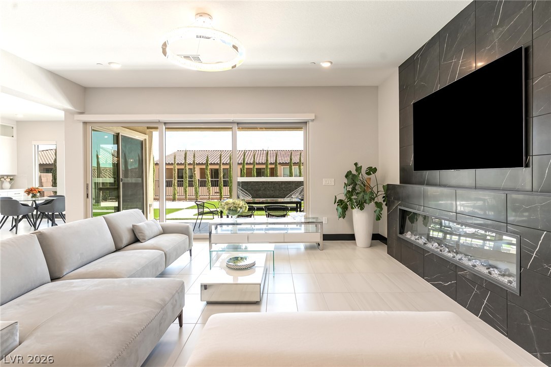 212 Carmel Sky Street Property Photo 14