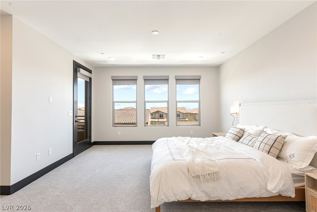 212 Carmel Sky Street Property Photo 32