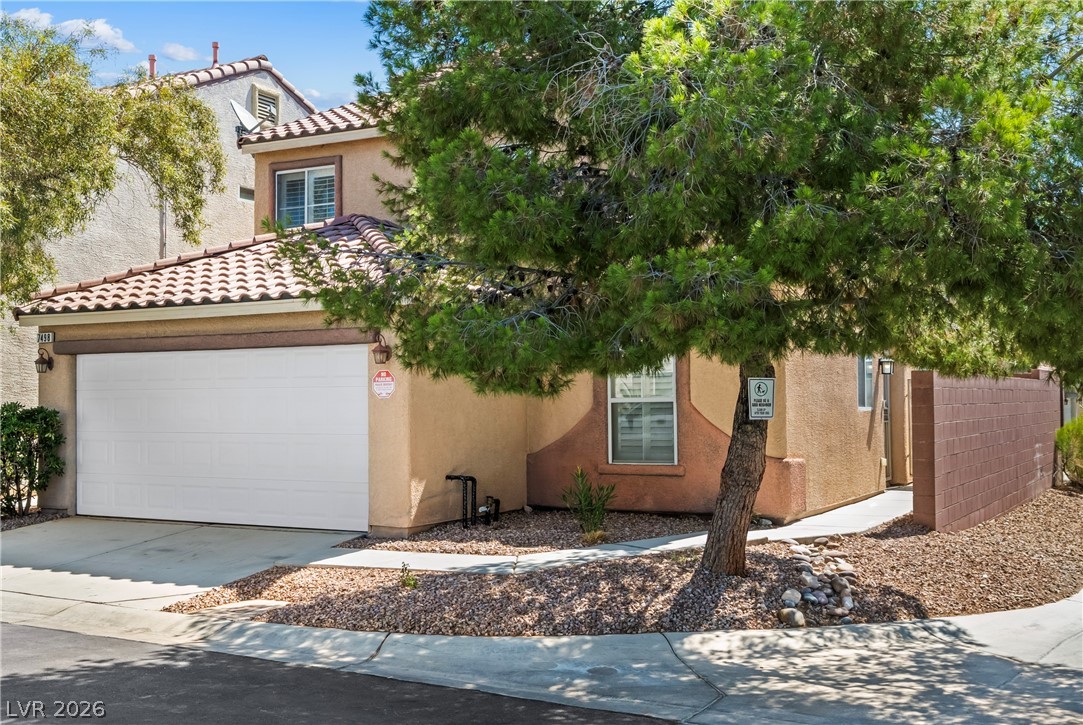 7498 Buttonbrush Court Property Photo 2