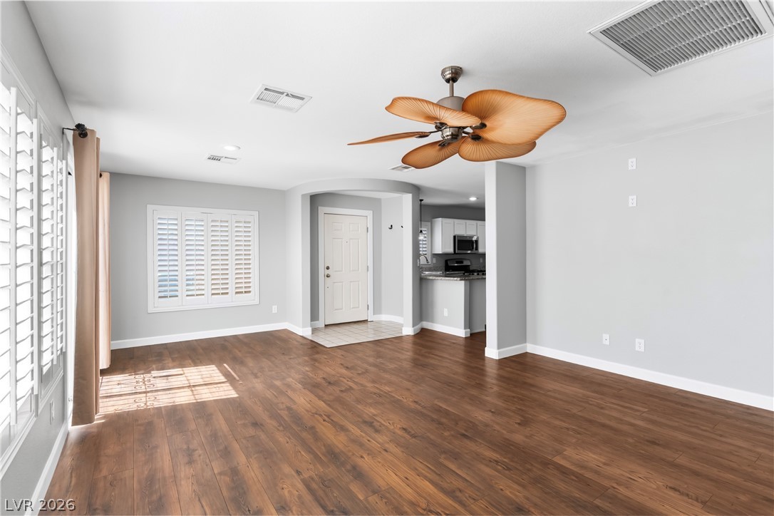 7498 Buttonbrush Court Property Photo 6