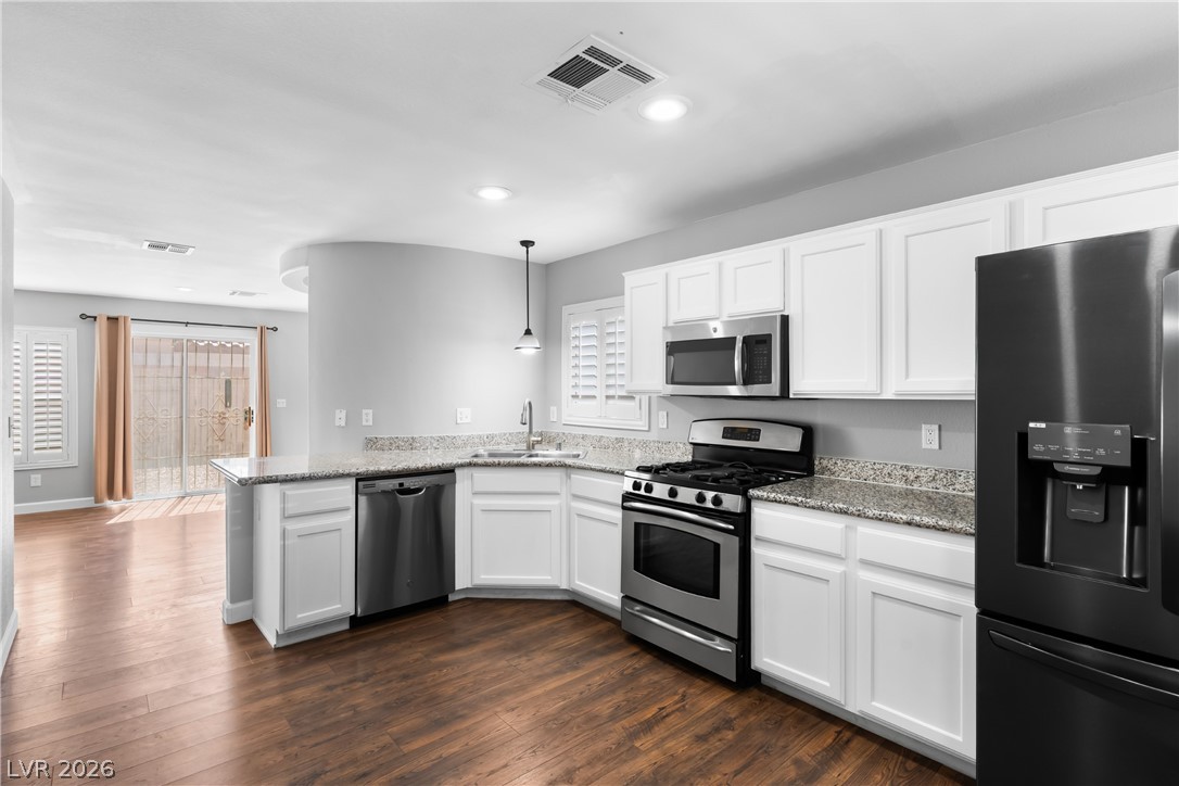 7498 Buttonbrush Court Property Photo 11