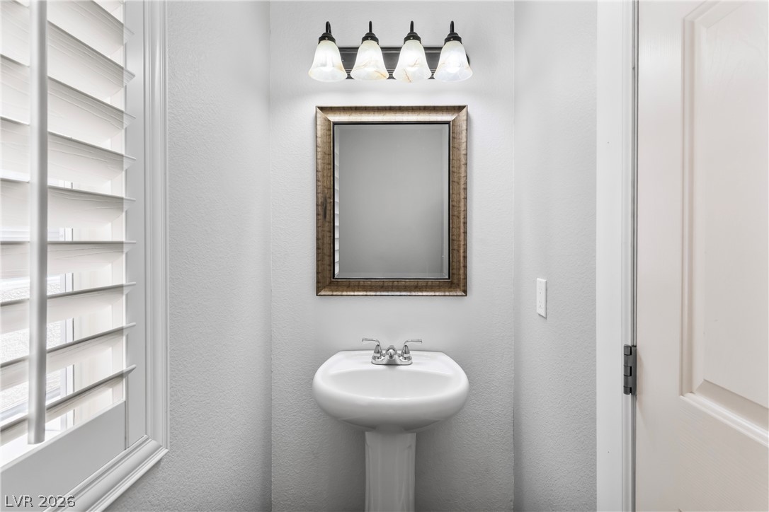 7498 Buttonbrush Court Property Photo 13