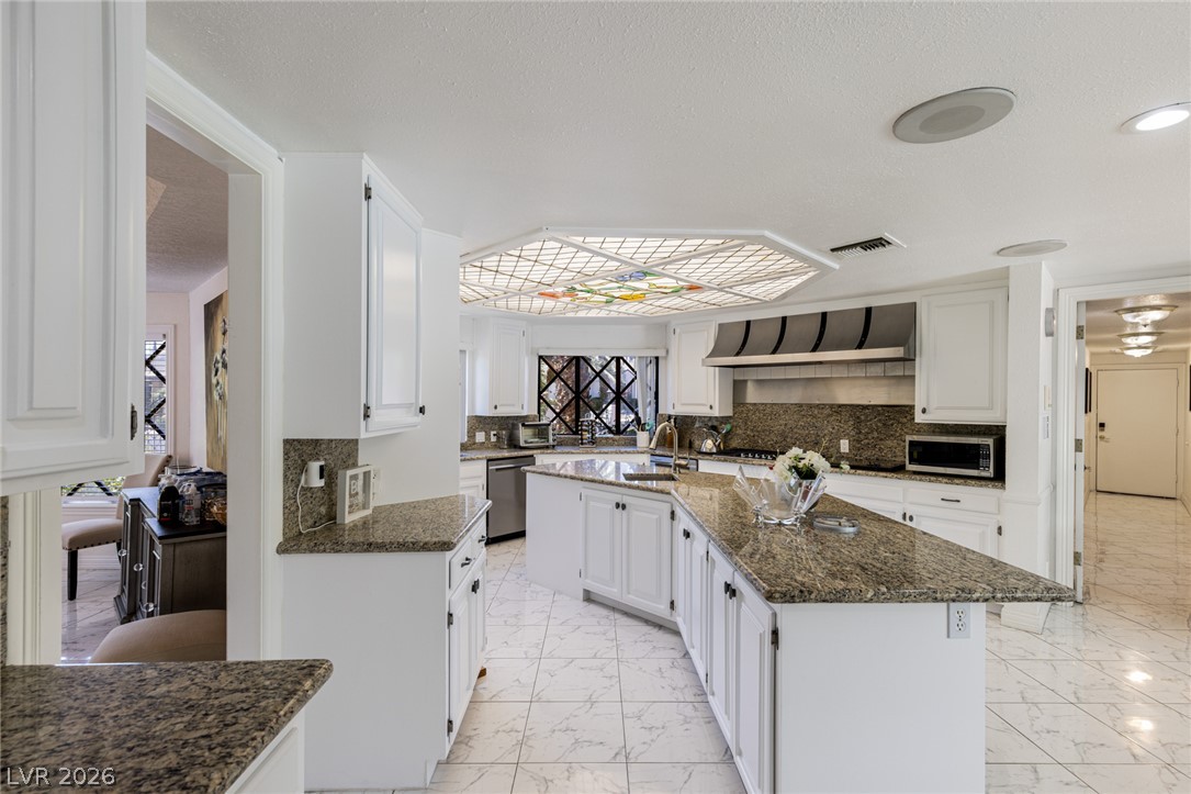 221 Dalmatian Lane Property Photo 19