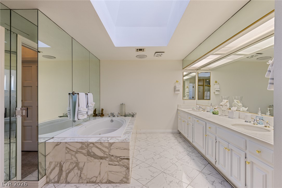 221 Dalmatian Lane Property Photo 32
