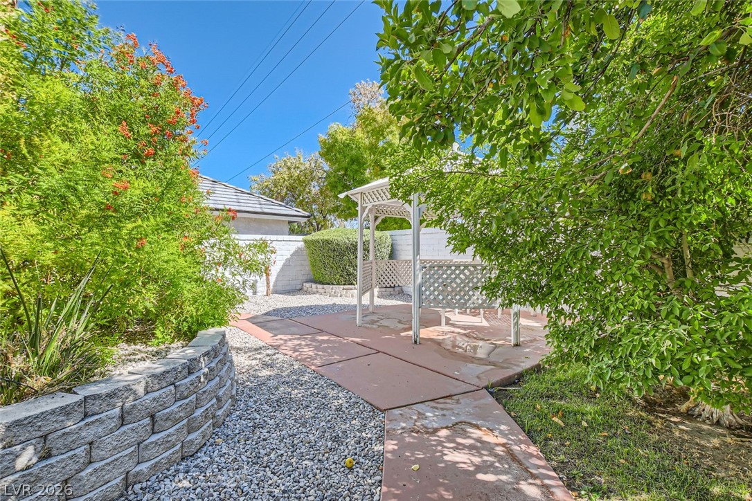 221 Dalmatian Lane Property Photo 68