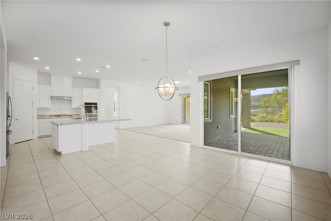 87 Reflection Bay Drive Property Photo 11