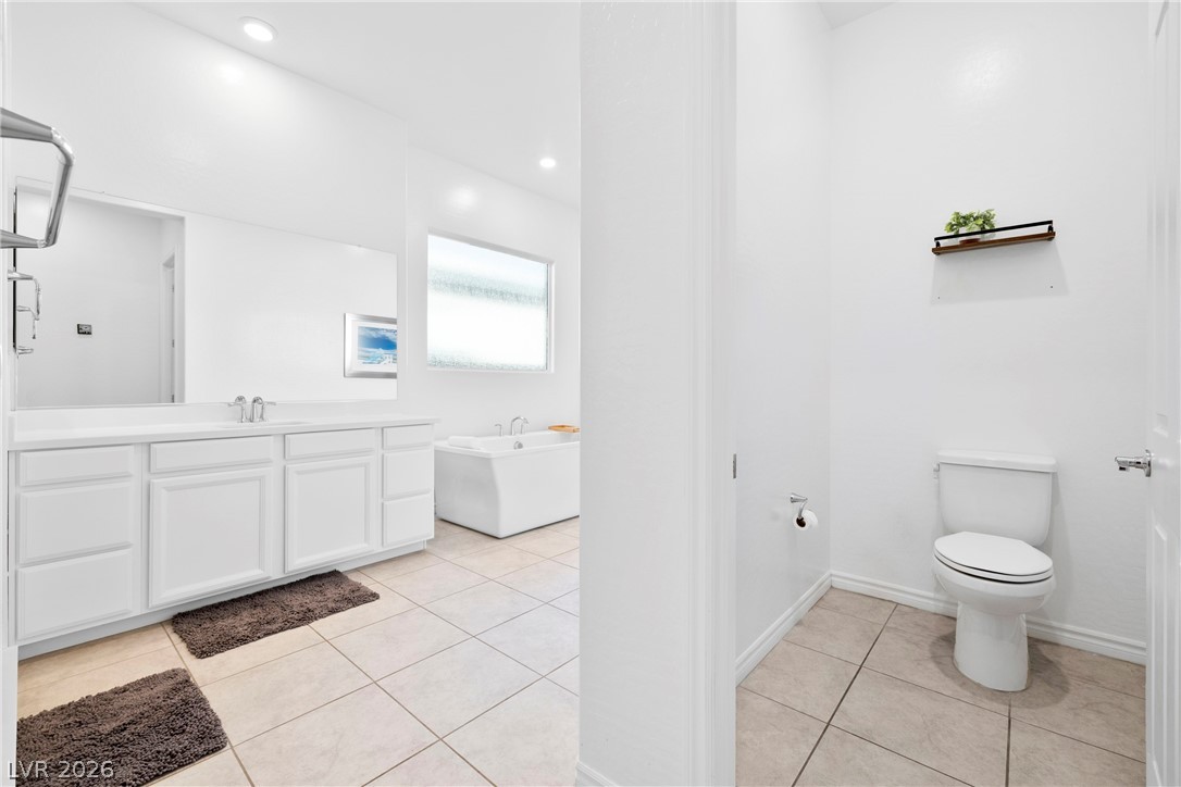 87 Reflection Bay Drive Property Photo 16