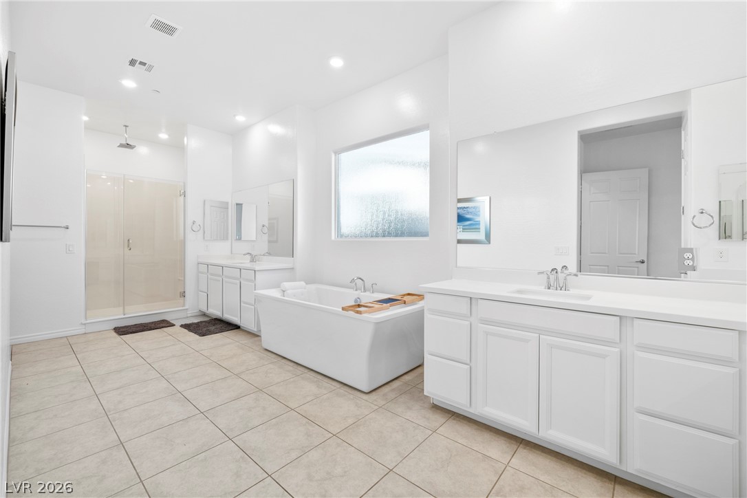 87 Reflection Bay Drive Property Photo 17