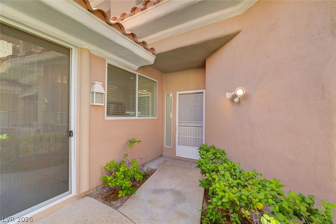 5097 Crooked Stick Way Property Photo 3