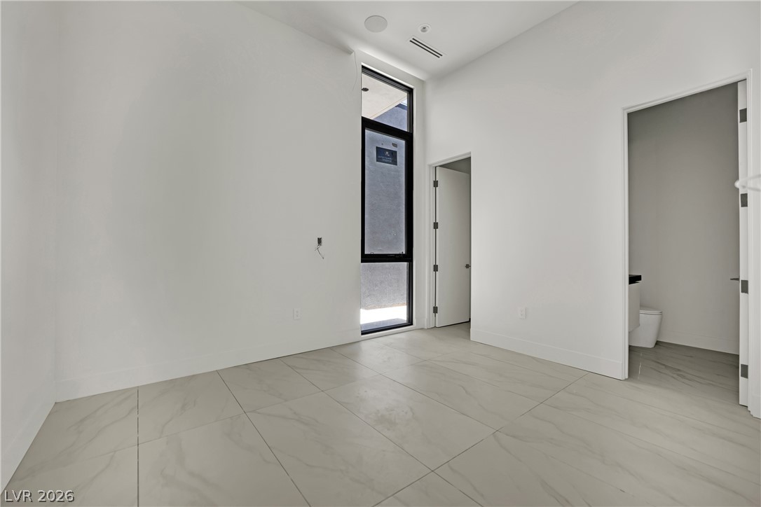1204 Powerwall Place Property Photo 6
