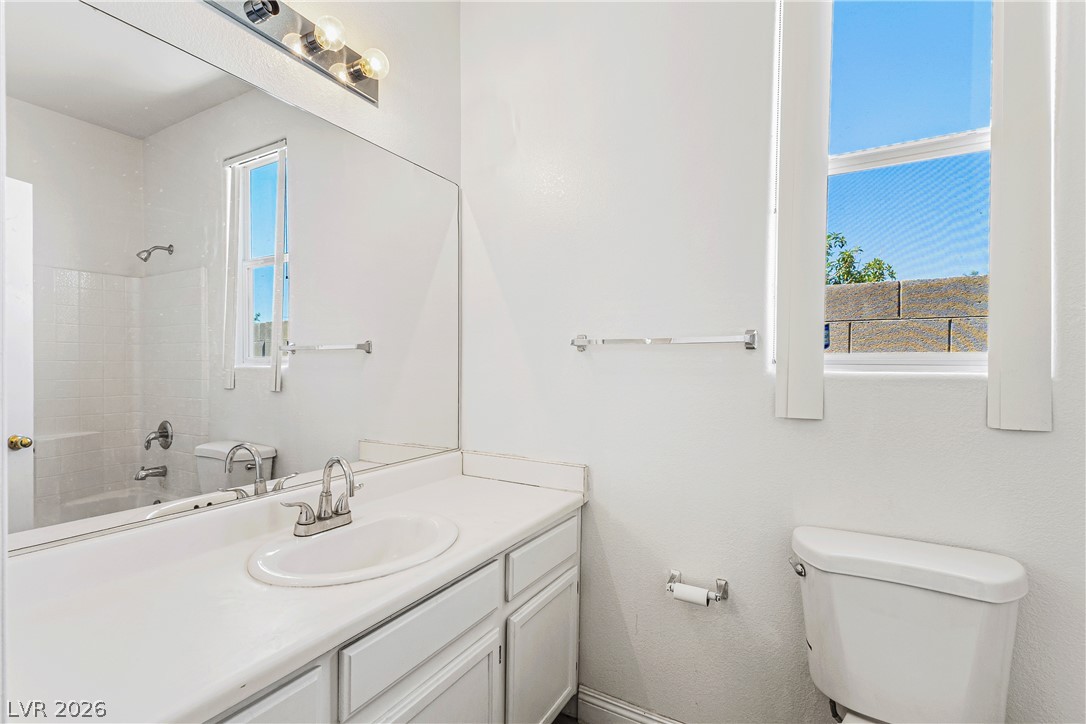 2520 Bottle Palm Court Property Photo 21